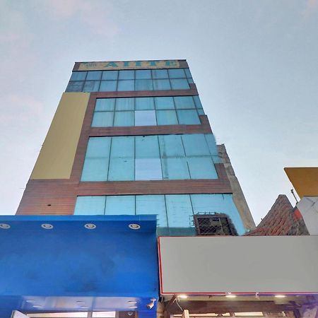 Super Capital O Moody Inn Delhi  Exteriör bild